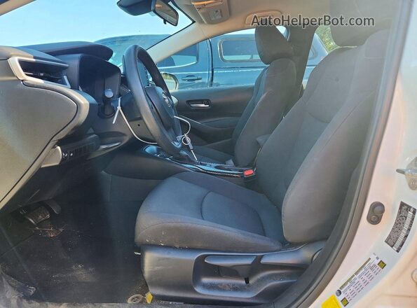 5YFEPMAE0MP156909 2021 TOYOTA COROLLA White Սալոնի դիմացի տեսք