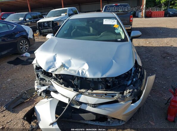 5YFEPMAE1NP358711 2022 TOYOTA COROLLA Silver Widok z przodu