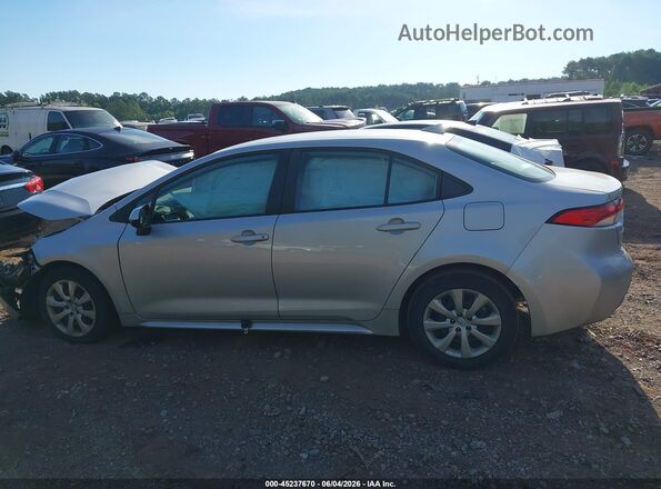 5YFEPMAE1NP358711 2022 TOYOTA COROLLA Silver Widok wnętrza 360 stopni