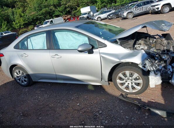 5YFEPMAE1NP358711 2022 TOYOTA COROLLA Silver Widok wnętrza z tyłu