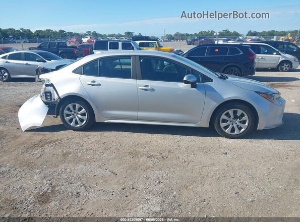 5YFEPMAE2MP202482 2021 TOYOTA COROLLA Silver Widok wnętrza z tyłu