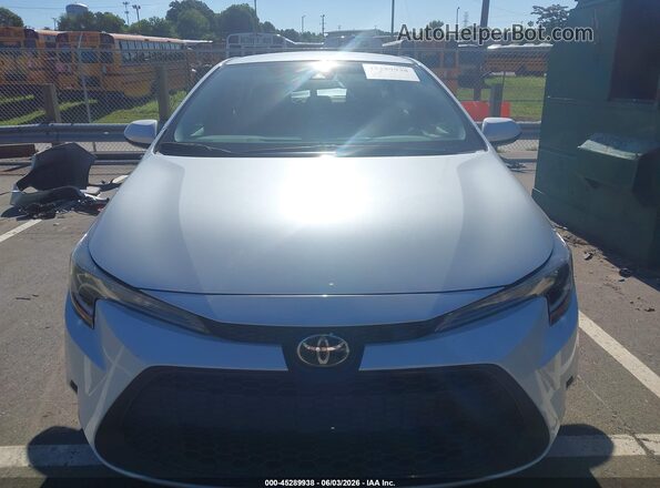 5YFEPMAE2NP292685 2022 TOYOTA COROLLA White Rear interior view