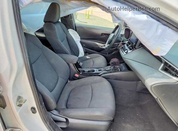 5YFEPMAE2NP325488 2022 TOYOTA COROLLA White Вид салону спереду