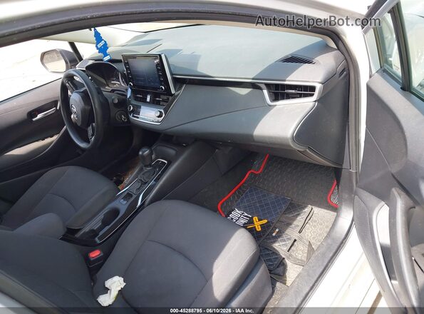 5YFEPMAE3MP218772 2021 TOYOTA COROLLA Silver Вид салону спереду