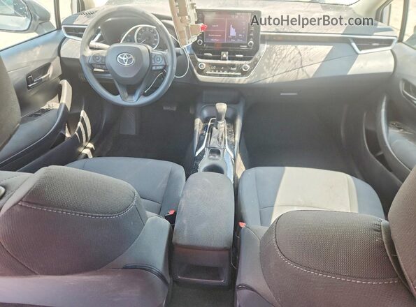 5YFEPMAE3NP301622 2022 TOYOTA COROLLA Silver 