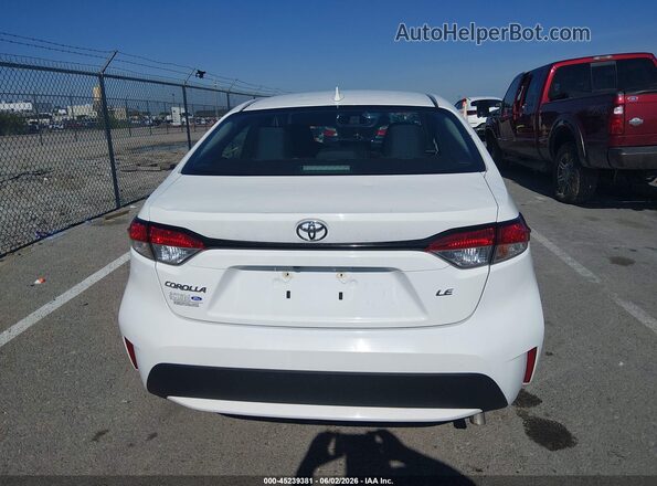 5YFEPMAE3NP358371 2022 TOYOTA COROLLA White 