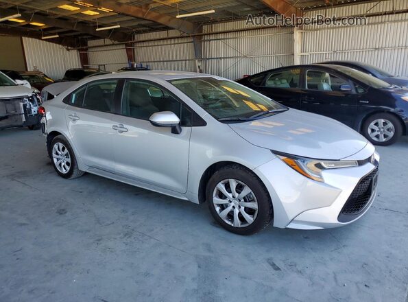 5YFEPMAE4NP308028 2022 TOYOTA COROLLA Silver Front right