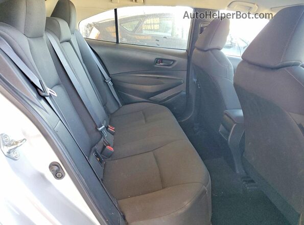 5YFEPMAE4NP308028 2022 TOYOTA COROLLA Silver Rear seats view