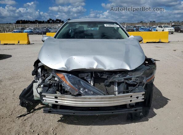 5YFEPMAE4NP338632 2022 TOYOTA COROLLA Silver Դիմացի տեսք