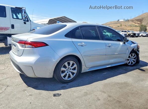 5YFEPMAE5NP304067 2022 TOYOTA COROLLA Silver 