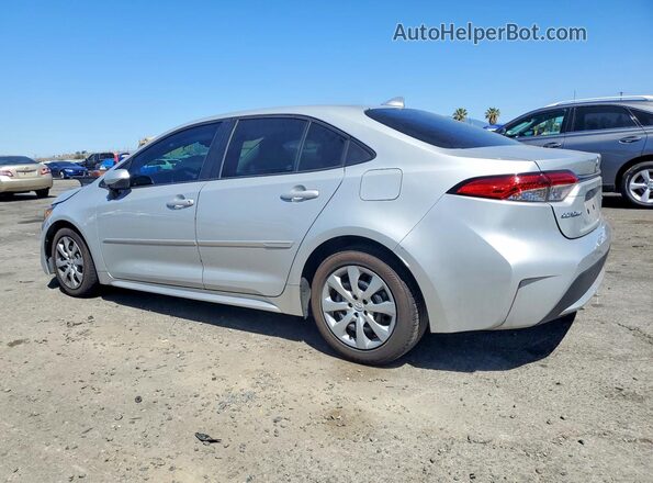 5YFEPMAE5NP304067 2022 TOYOTA COROLLA Silver 
