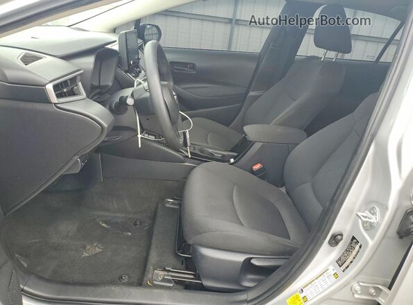 5YFEPMAE5NP317658 2022 TOYOTA COROLLA Silver Vista interior delantera