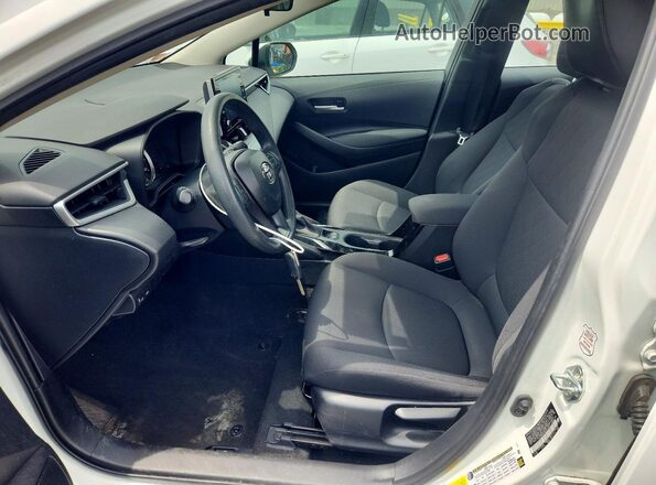 5YFEPMAE6MP243245 2021 TOYOTA COROLLA White Widok wnętrza z przodu