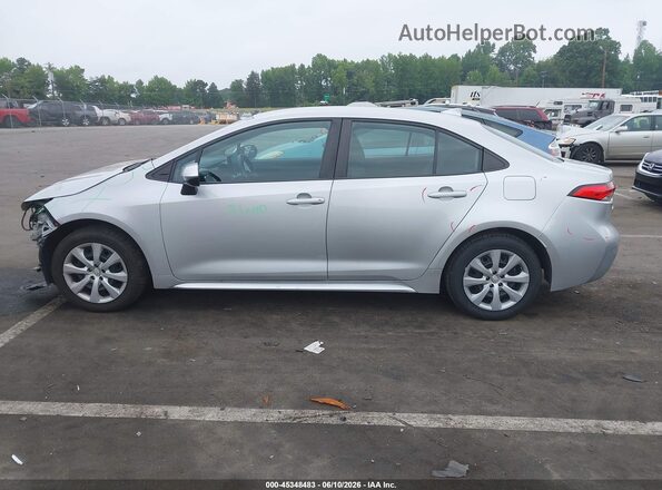 5YFEPMAE7NP326846 2022 TOYOTA COROLLA Silver 