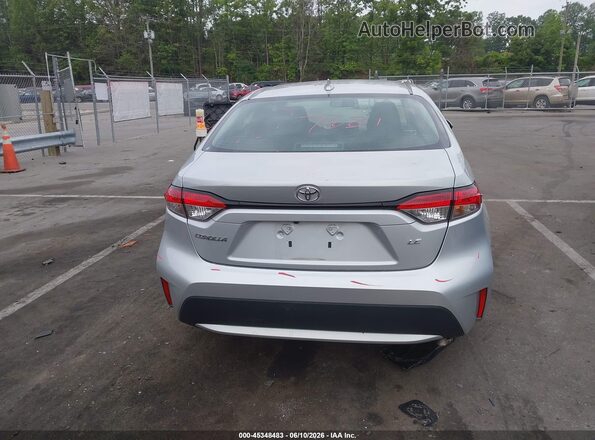 5YFEPMAE7NP326846 2022 TOYOTA COROLLA Silver 