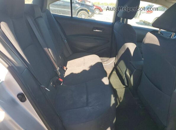 5YFEPMAE8MP190421 2021 TOYOTA COROLLA Silver Հետևի նստատեղերի տեսք