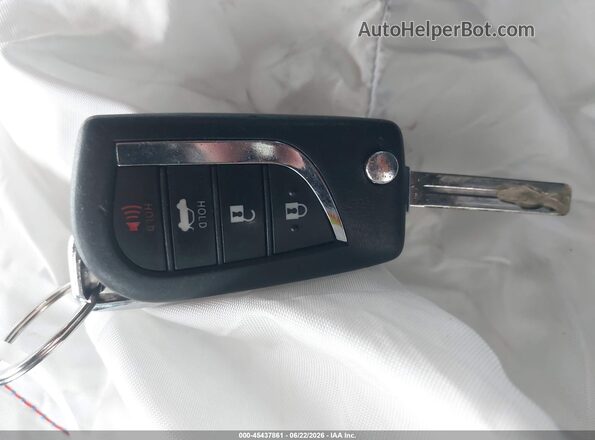5YFEPMAE8MP235471 2021 TOYOTA COROLLA Красный Вид панели приборов