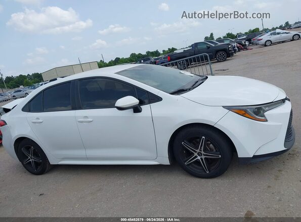5YFEPMAE8NP326189 2022 TOYOTA COROLLA White Սալոնի հետևի տեսք