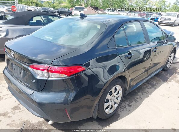 5YFEPMAE8NP386165 2022 TOYOTA COROLLA Черный Задняя правая четверть