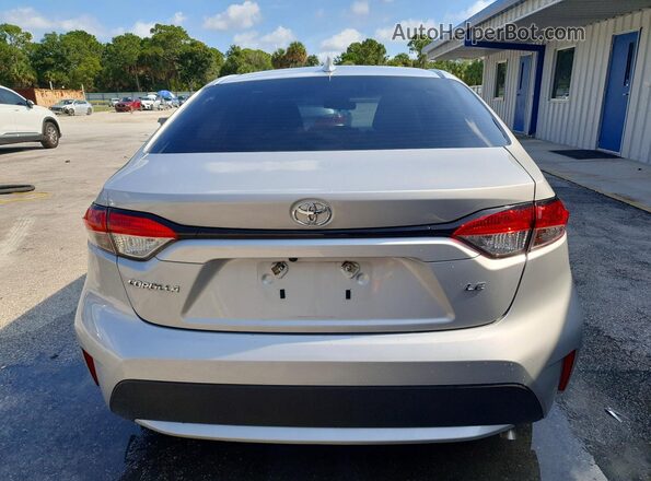 5YFEPMAE8NP391785 2022 TOYOTA COROLLA Silver Вид ззаду