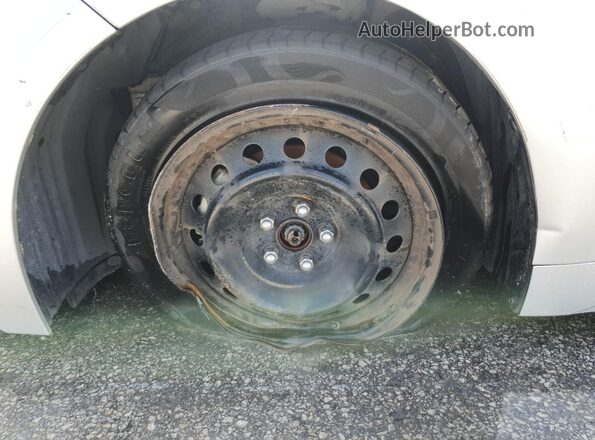 5YFEPMAE8NP391785 2022 TOYOTA COROLLA Silver 