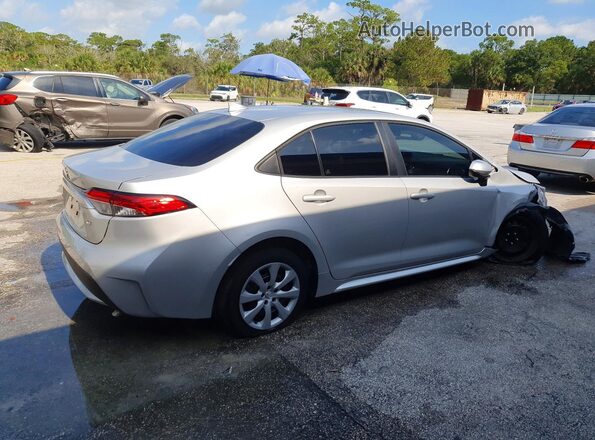 5YFEPMAE8NP391785 2022 TOYOTA COROLLA Silver Задня права чверть