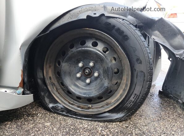 5YFEPMAE8NP391785 2022 TOYOTA COROLLA Silver 