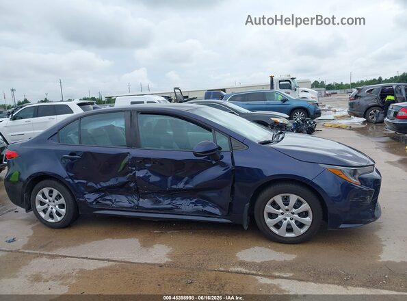 5YFEPMAE9NP286723 2022 TOYOTA COROLLA Blue Rear interior view