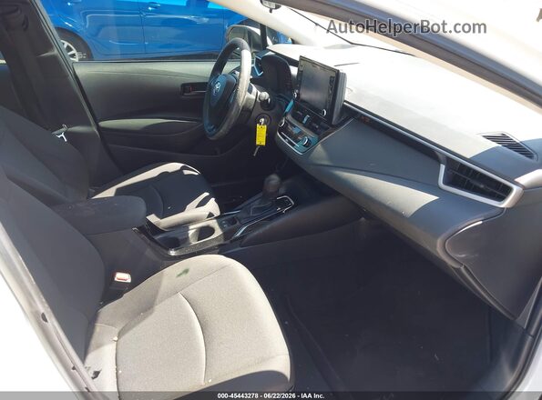 5YFEPMAEXNP276881 2022 TOYOTA COROLLA Белый Вид салона спереди
