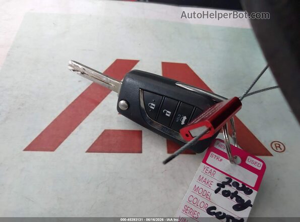 5YFEPRAE1LP055826 2020 TOYOTA COROLLA Red Вид панелі приладів