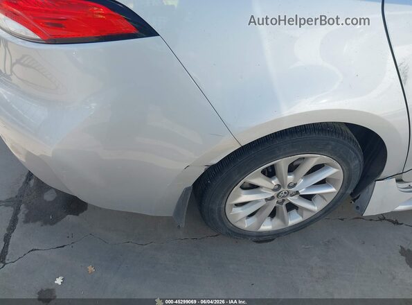 5YFHPRAE3LP026793 2020 TOYOTA COROLLA Silver Դիմացի տեսք