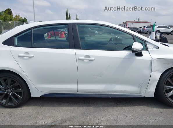 5YFP4MCE8RP208728 2024 TOYOTA COROLLA White Widok wnętrza z tyłu