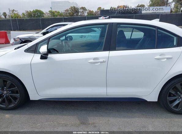 5YFP4MCE8RP208728 2024 TOYOTA COROLLA White Widok wnętrza 360 stopni
