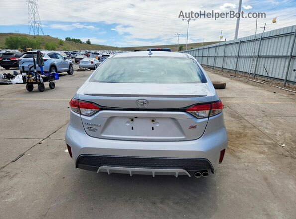 5YFP4RCE6LP033075 2020 TOYOTA COROLLA Silver Widok z tyłu