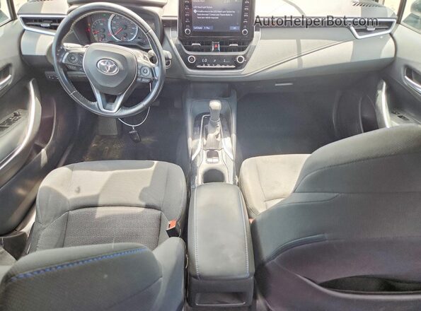 5YFP4RCE6LP033075 2020 TOYOTA COROLLA Silver Widok deski rozdzielczej
