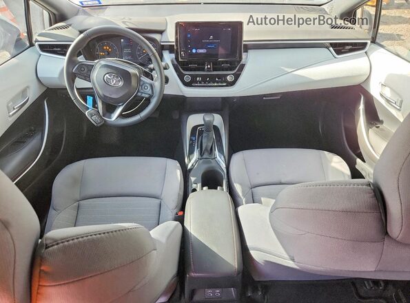 5YFS4MCE1SP248035 2025 TOYOTA COROLLA Silver Widok deski rozdzielczej