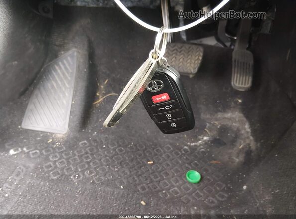 5YFS4MCE1TP257982 2026 TOYOTA COROLLA Белый Вид панели приборов