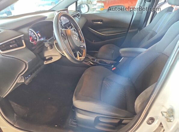 5YFS4MCE2MP093465 2021 TOYOTA COROLLA Белый Вид салона спереди