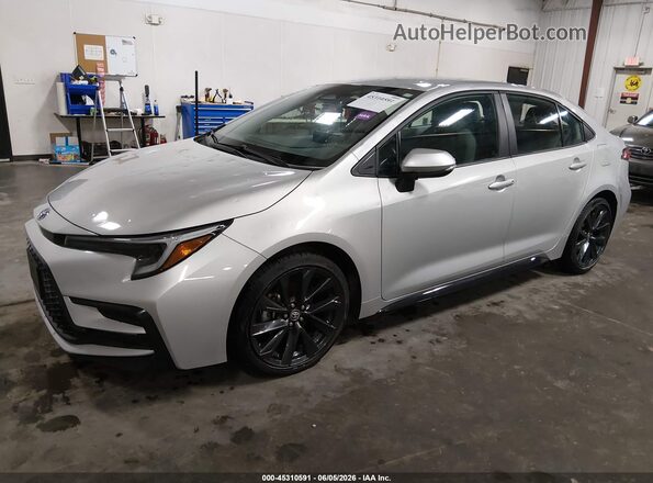 5YFS4MCE2PP148338 2023 TOYOTA COROLLA Silver Vista tres cuartos delantera izquierda
