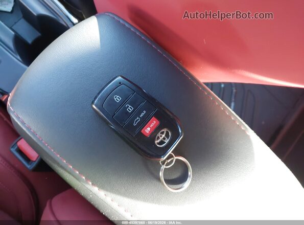 5YFS4MCE2PP161459 2023 TOYOTA COROLLA Красный Вид панели приборов