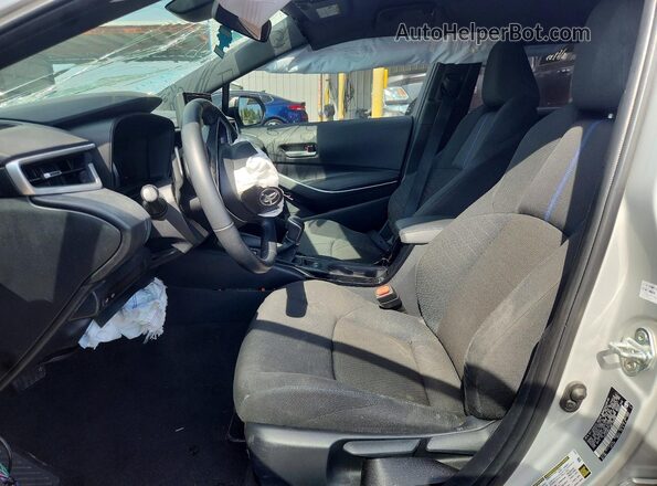 5YFS4MCE3NP104006 2022 TOYOTA COROLLA Silver Widok wnętrza z przodu
