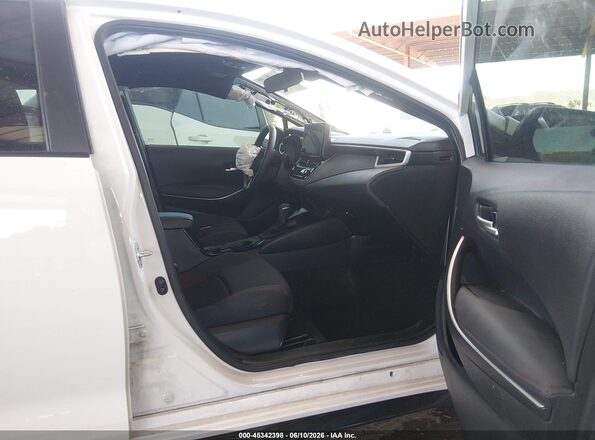 5YFS4MCE3SP233102 2025 TOYOTA COROLLA Белый Вид салона спереди