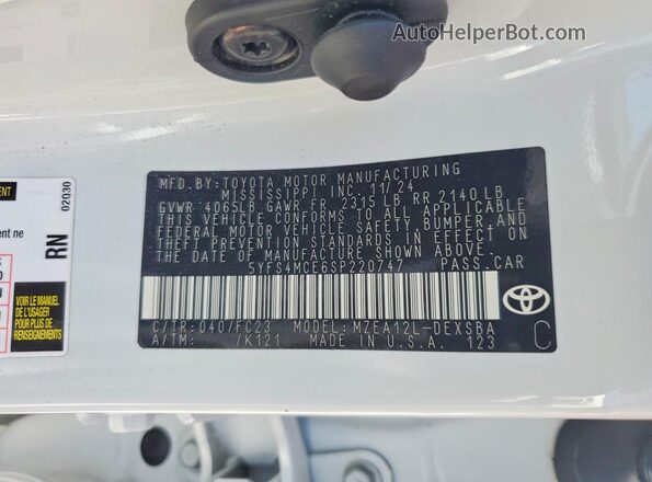 5YFS4MCE6SP220747 2025 TOYOTA COROLLA White Vista de la etiqueta del VIN