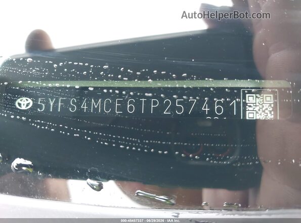 5YFS4MCE6TP257461 2026 TOYOTA COROLLA Silver Widok komory silnika