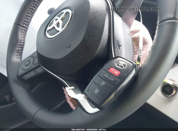 5YFS4MCE6TP257461 2026 TOYOTA COROLLA Silver Widok deski rozdzielczej