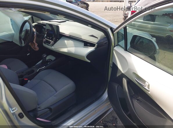 5YFS4MCE6TP257461 2026 TOYOTA COROLLA Silver Widok wnętrza z przodu