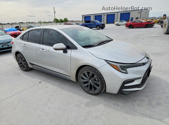 5YFS4MCE7RP214241 2024 TOYOTA COROLLA Серебряный Передняя правая четверть