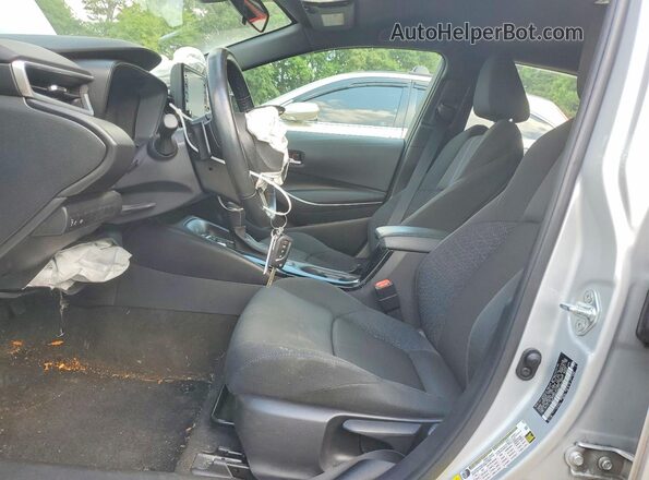 5YFS4MCE8NP120167 2022 TOYOTA COROLLA Silver Front interior view