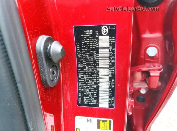5YFS4MCE8PP149333 2023 TOYOTA COROLLA Red Widok komory silnika