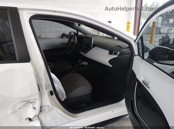 5YFS4RCE4LP035708 2020 TOYOTA COROLLA Белый Вид салона спереди